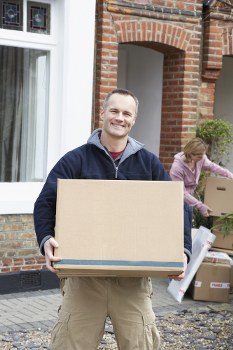 Person reviewing a van service complaint form