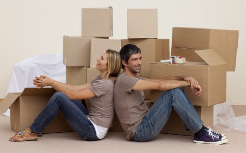 Removal van ready for a fast London house move